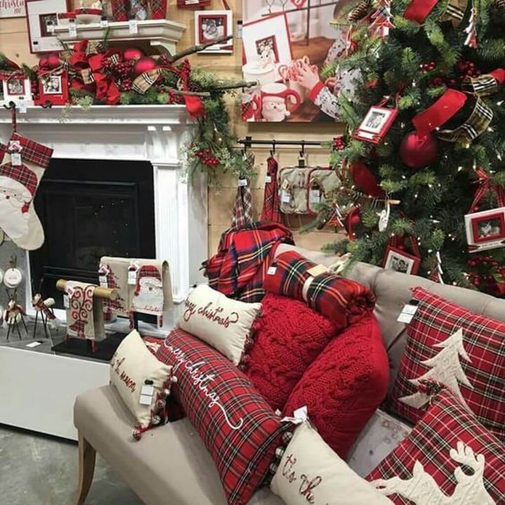 Decorate The Living room for Christmas