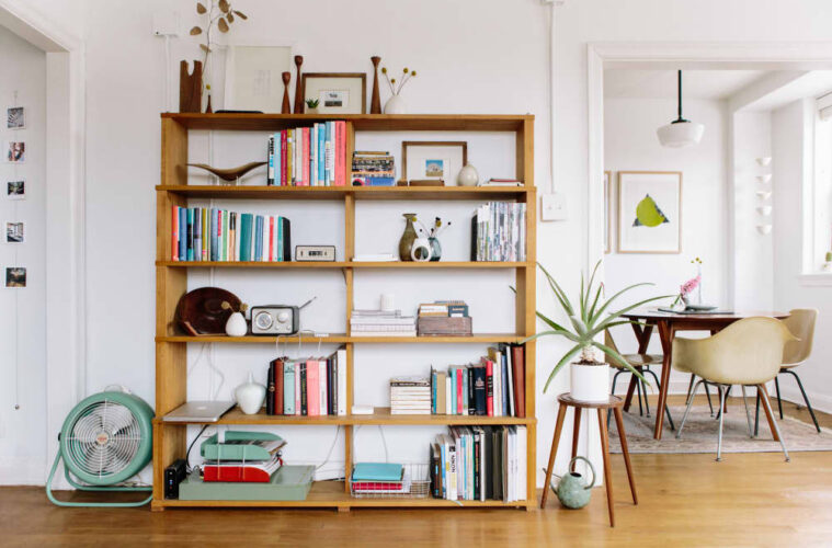 DIY Built-In for Bookshelves