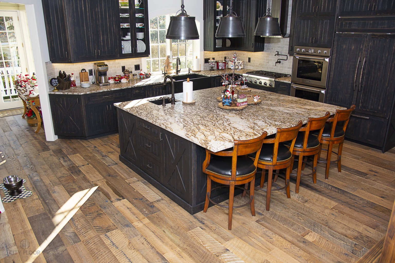 Flooring to Use in Rustic Interiors