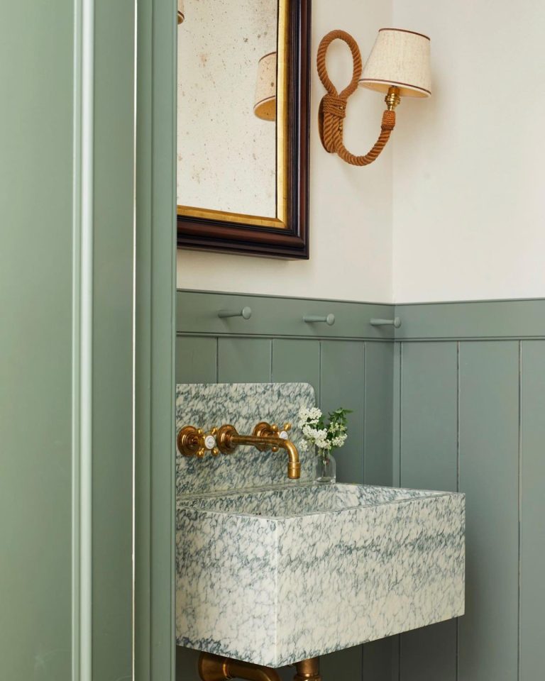 sage green bathroom ideas