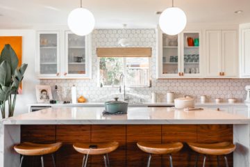 White kitchen 1